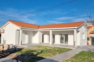 Casa 120m2 construida en La Rioja
